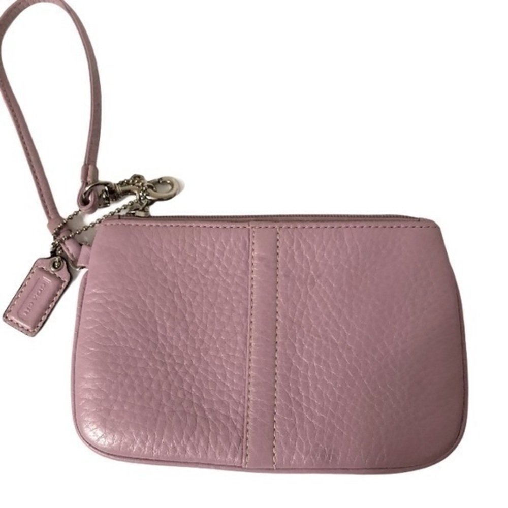 👛 COACH 👛 lavender purple leather wristlet
